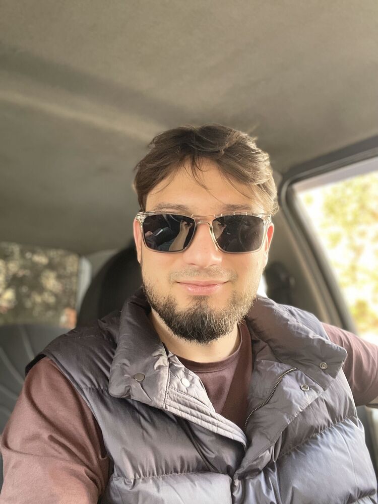  53861143  , 28 ,    