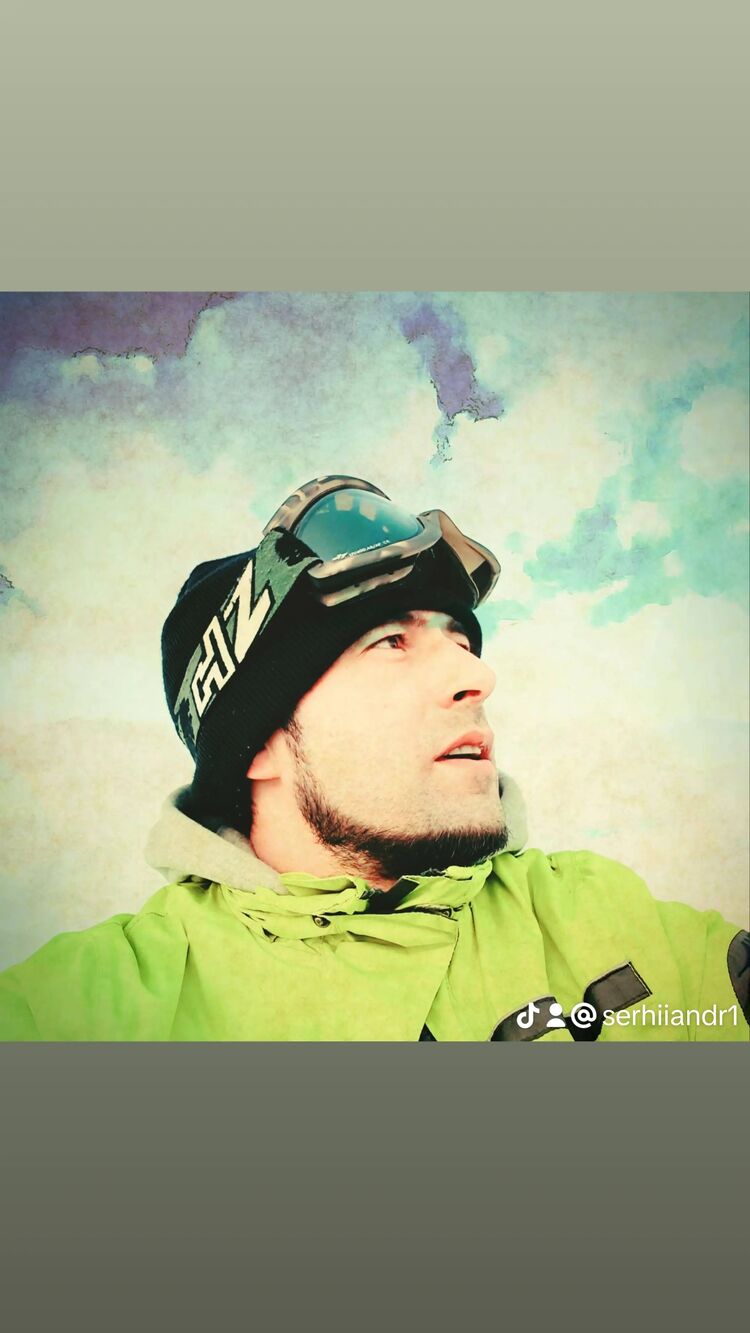  Praha,   Serhii, 34 ,  