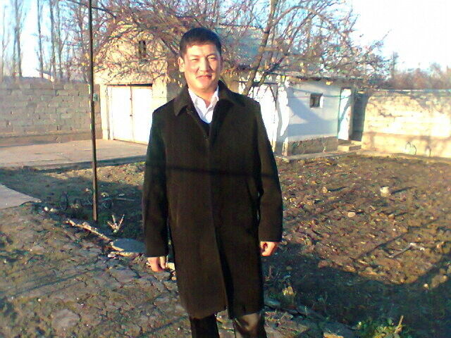  ,   Erik, 39 ,   