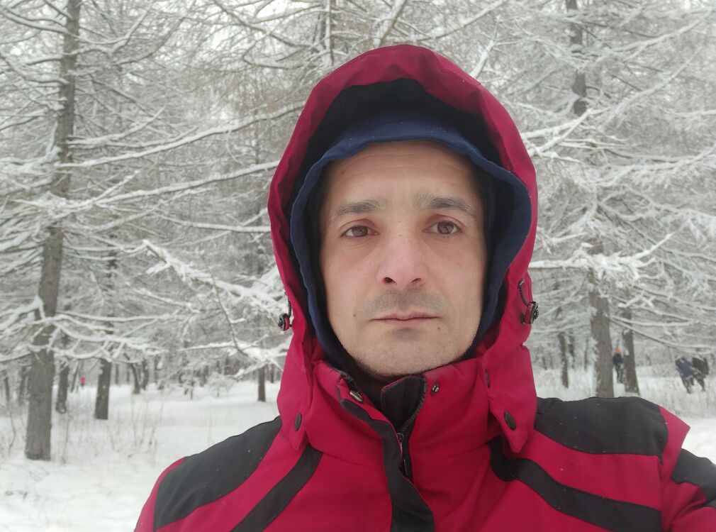  49938143  Xalid, 45 ,    