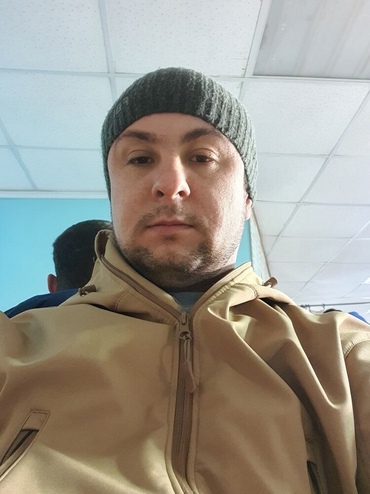  36997983  , 38 ,    