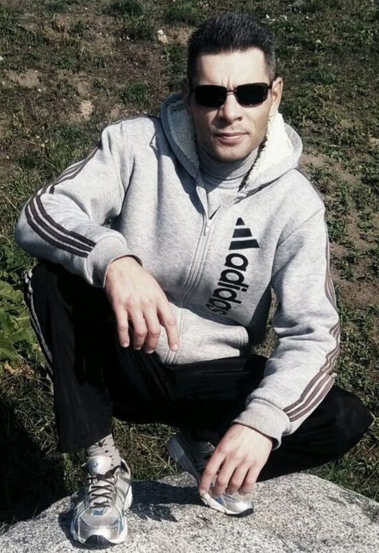  34853333  Miska, 38 ,    