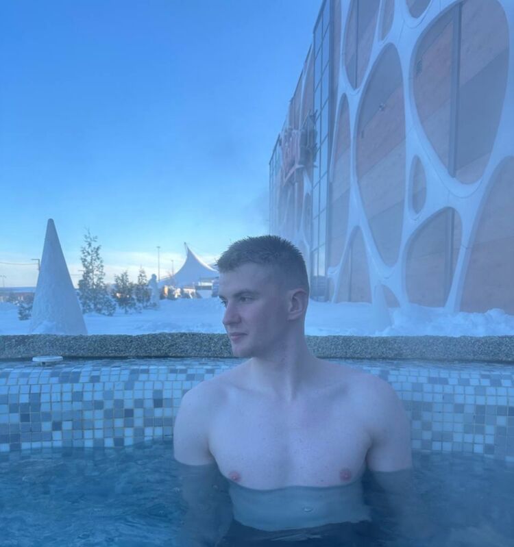  41510813  Vlad, 25 ,    