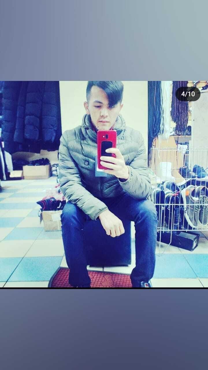  48068333  Ulan, 26 ,    
