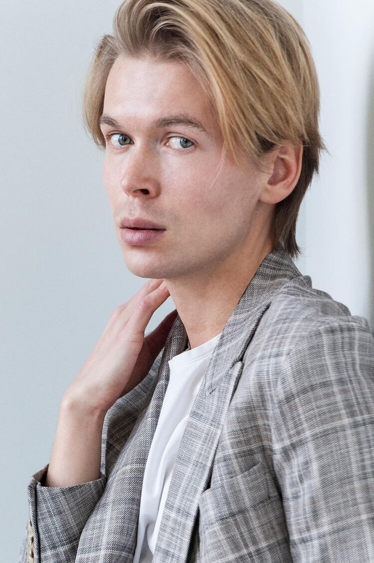  47921923  , 27 ,    -