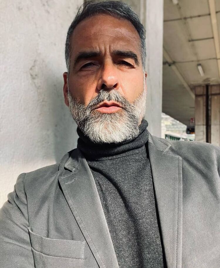  38872843  Lucas, 61 ,    