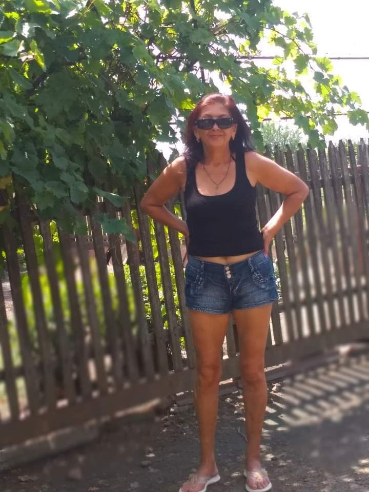  33336073  Nina, 58 ,    