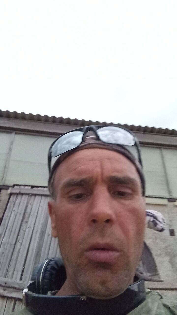  52145823  , 37 ,    