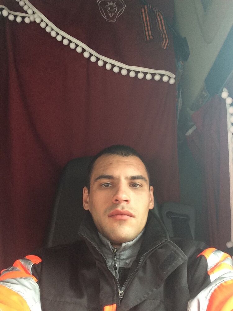  8486993  , 35 ,    
