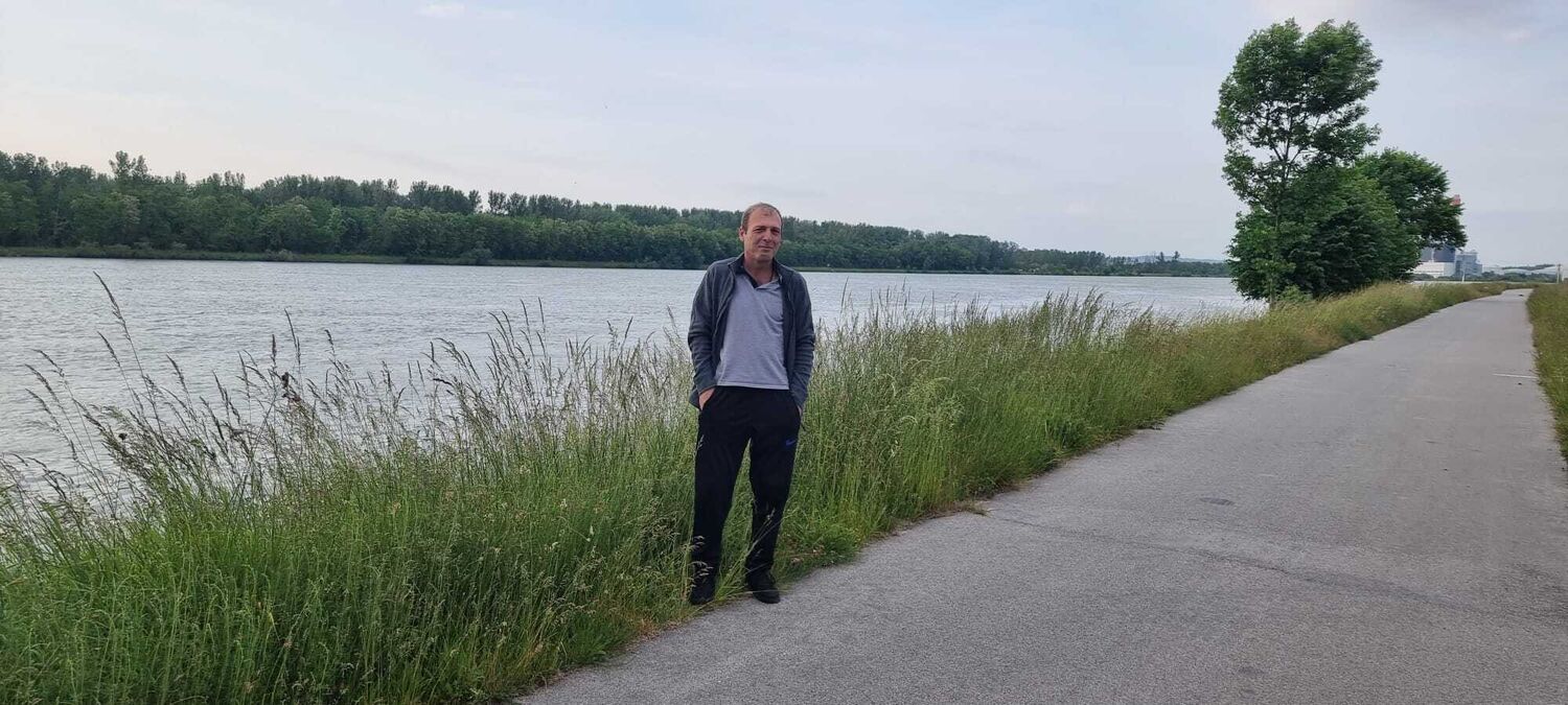  35284333  HENRY, 49 ,    