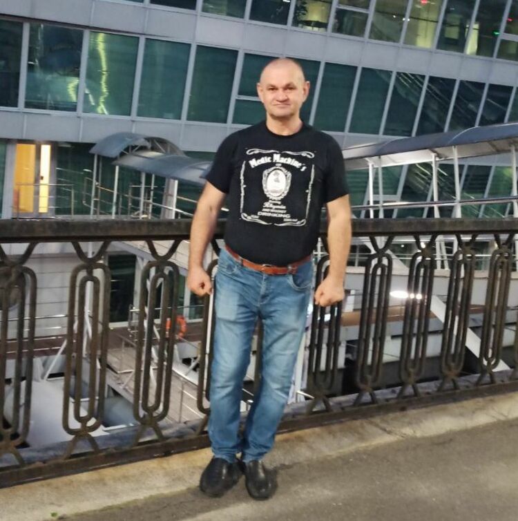  Cebu City,   Aleks, 52 ,   ,   , c , 