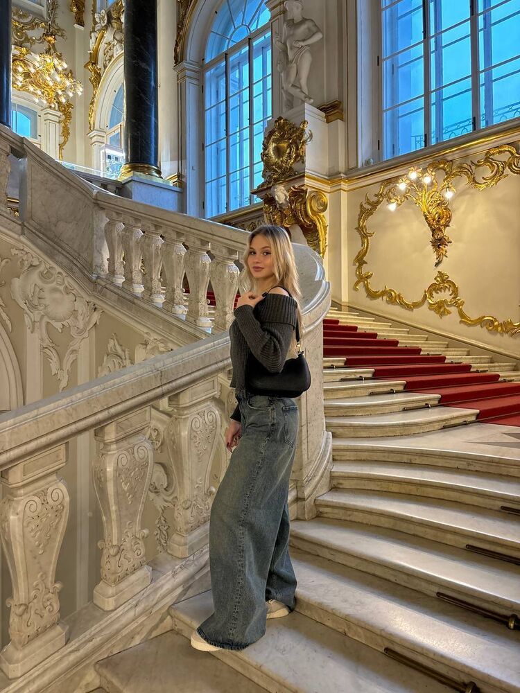  54712783  , 22 ,    --