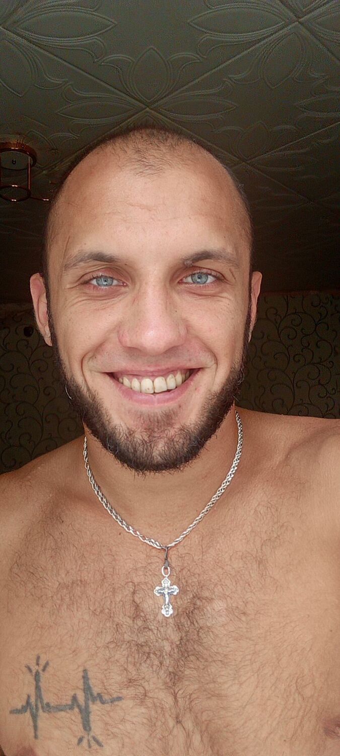  46168283  , 28 ,    