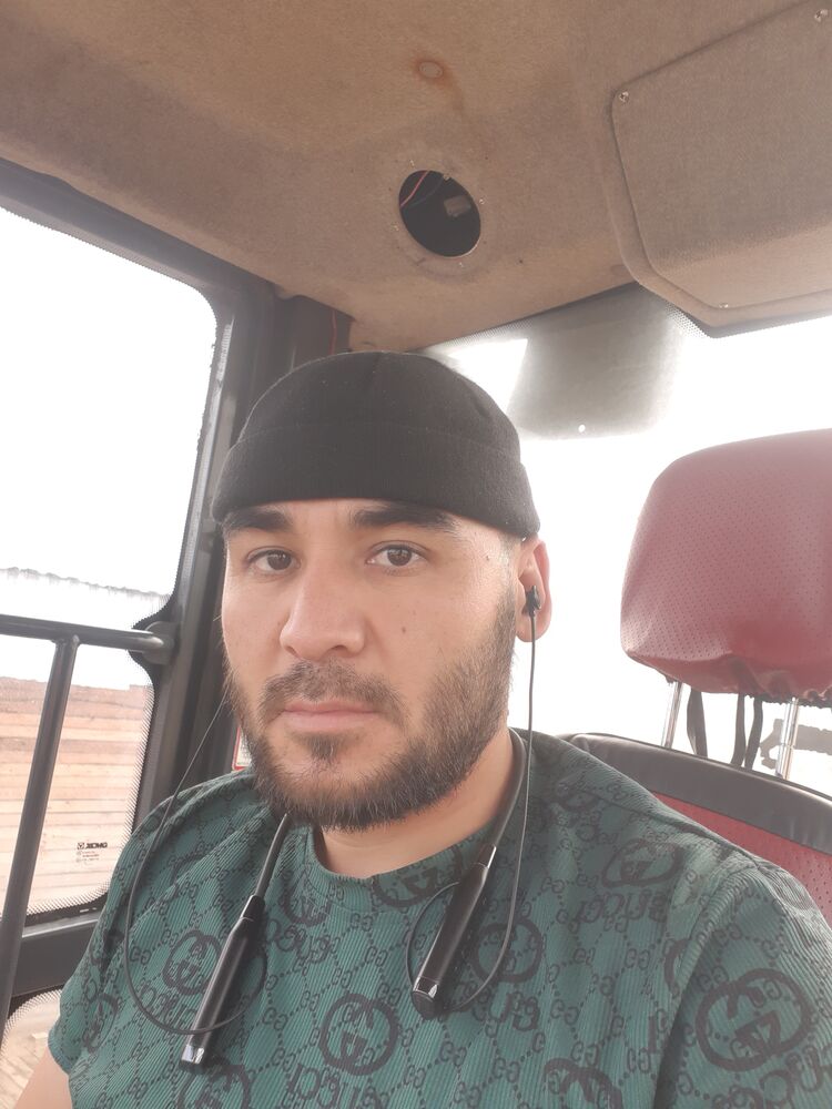  46403993  , 37 ,    