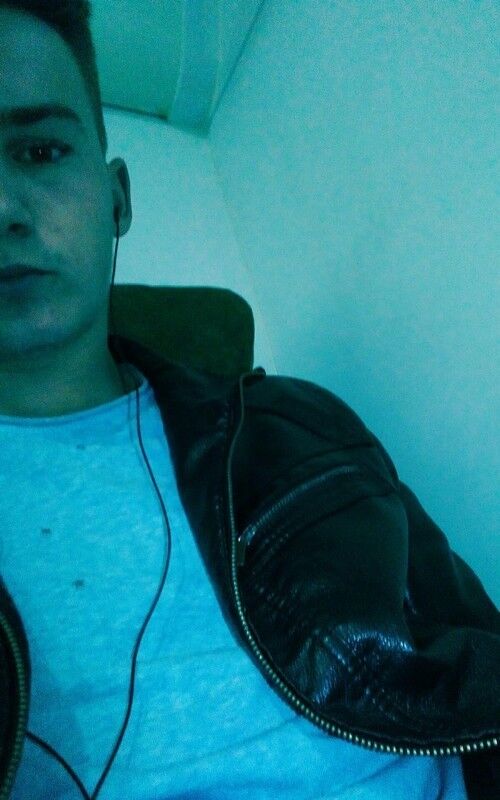  ,   Anton, 27 ,   ,   , c 