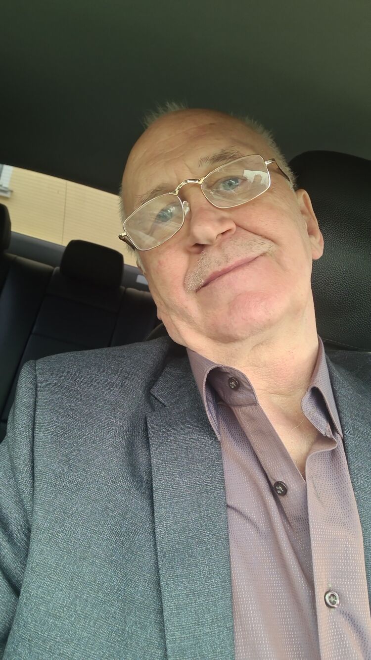  52966703  Anatoly, 65 ,    -