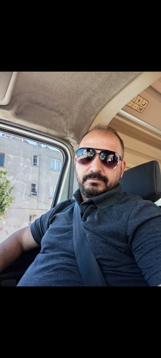  47580343  Kadir, 43 ,    