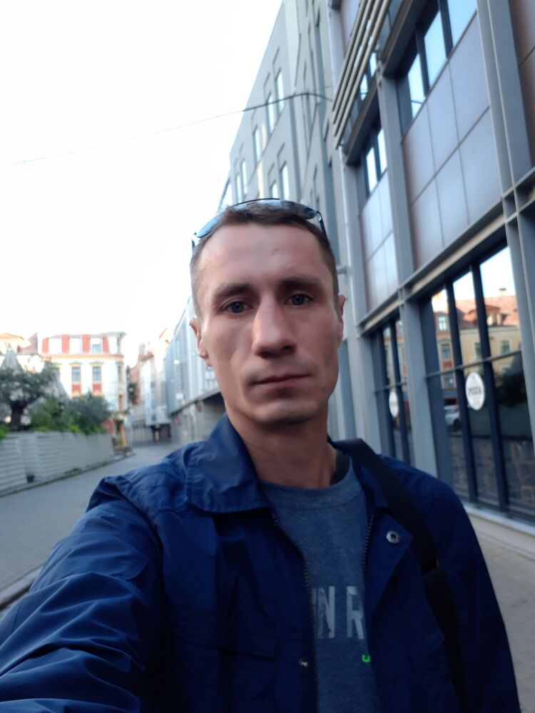  17659903  , 38 ,    