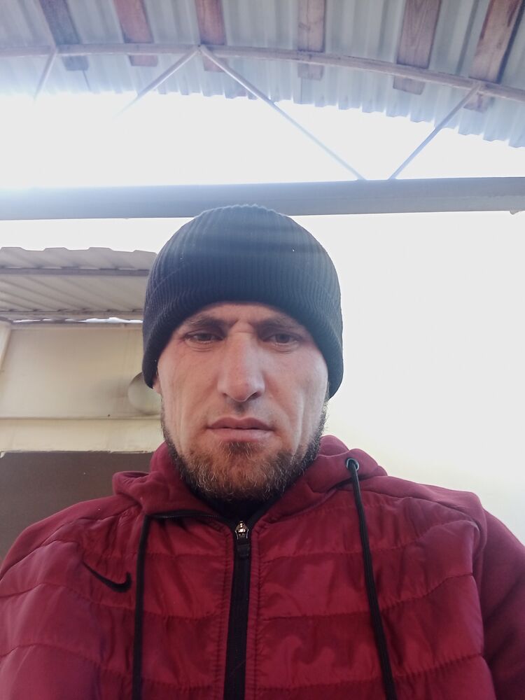  ,   Albert, 39 ,   ,   , c , 
