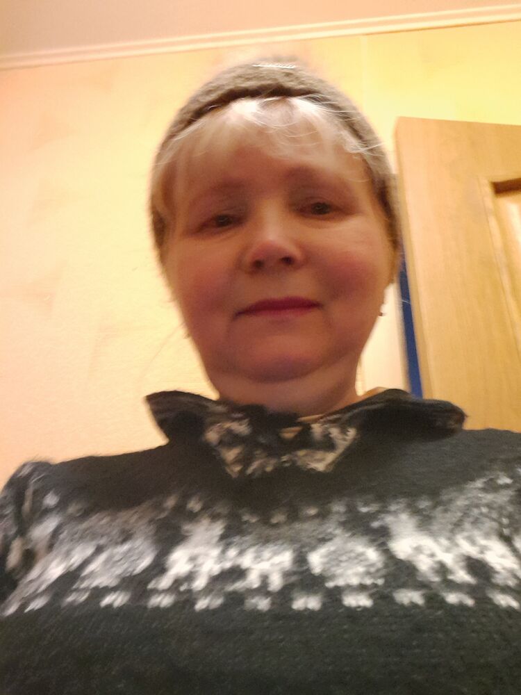  49896493  Chajka, 53 ,    