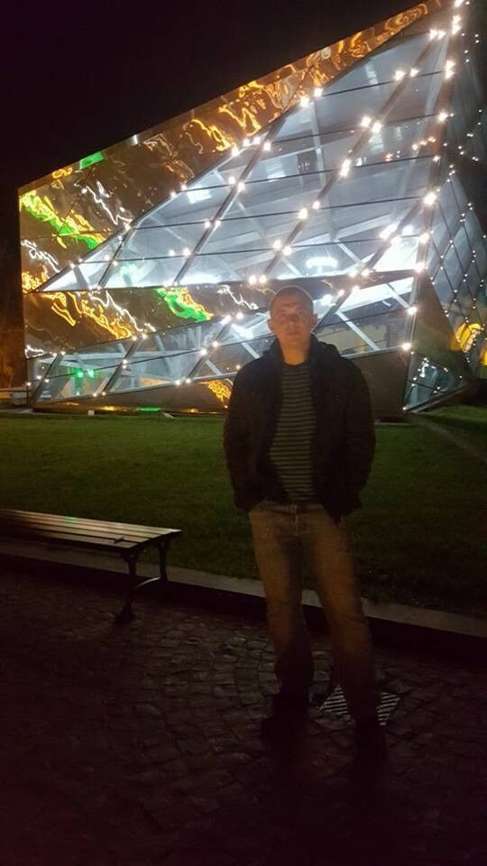  ,   Vadim, 46 ,  