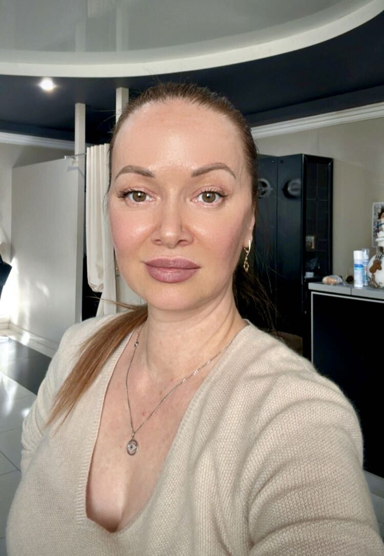  ,   , 44 ,     , c 