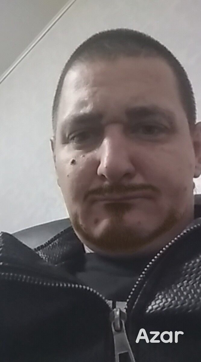  17631463  Vadim, 41 ,    