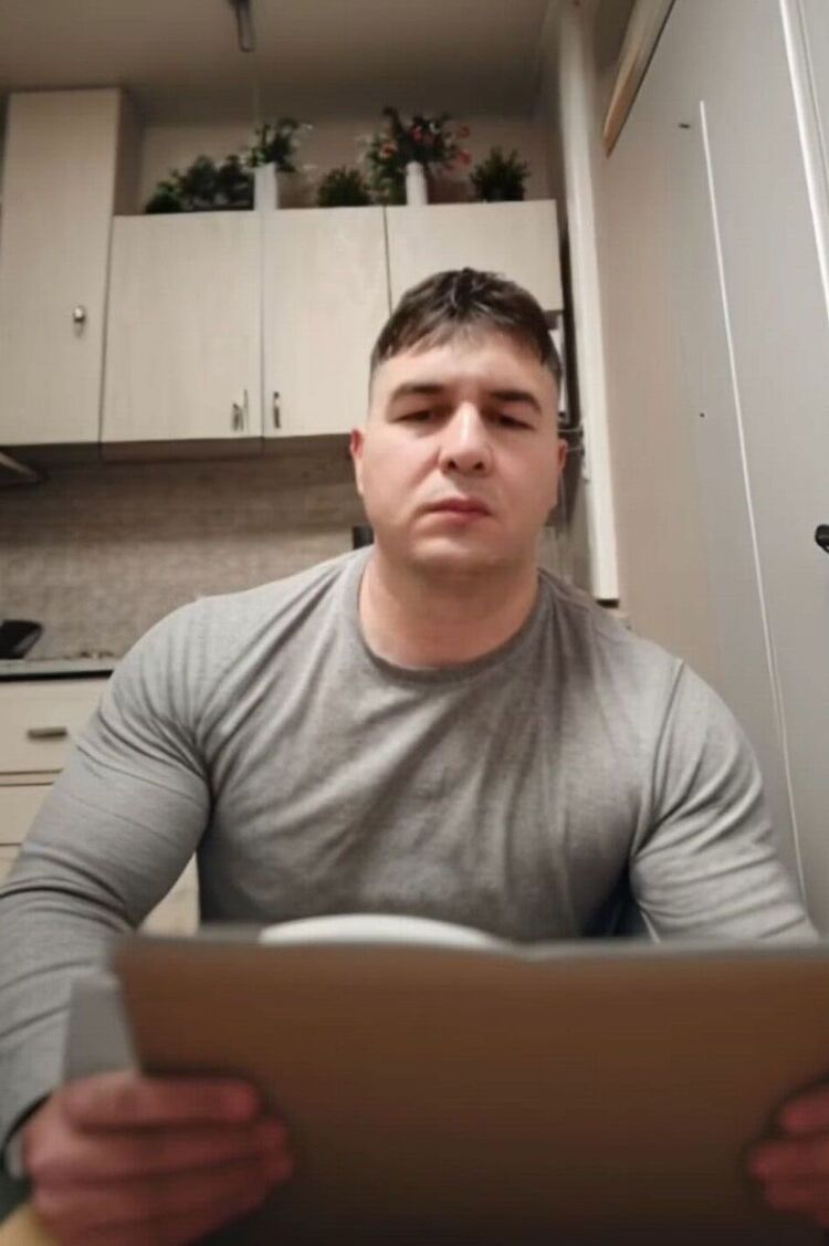  54469713  Ruslan, 35 ,    