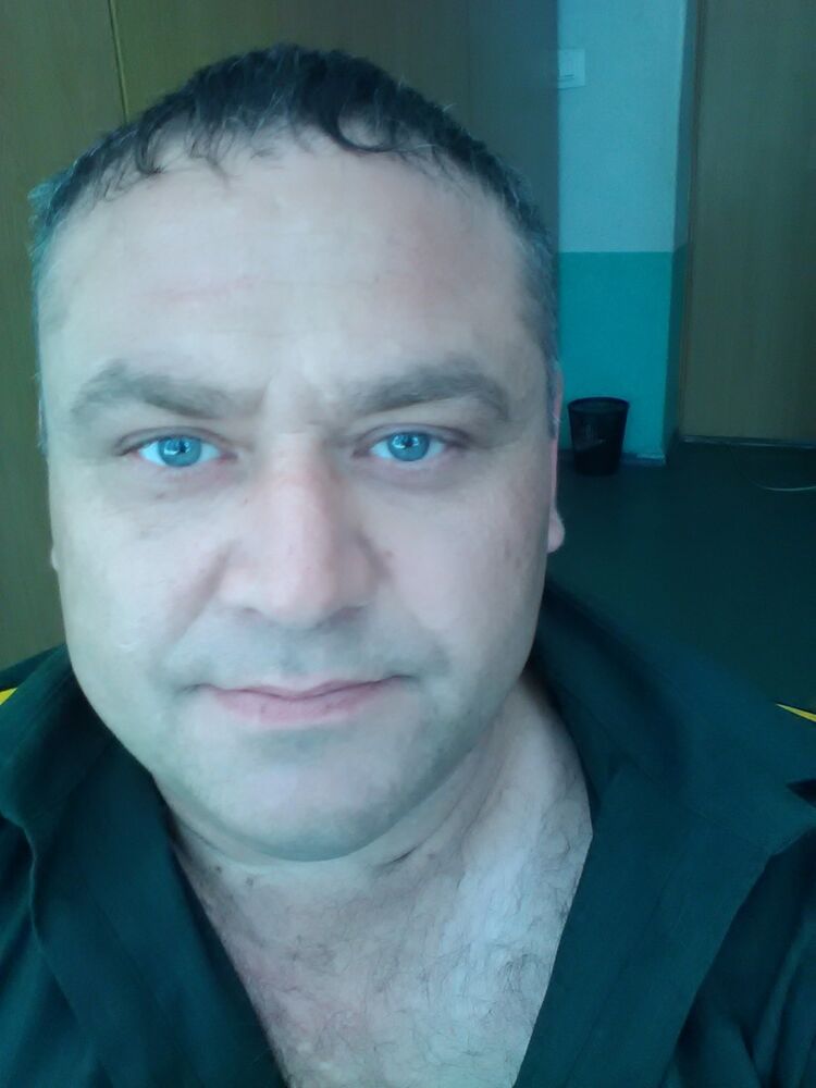  9921833  , 51 ,    
