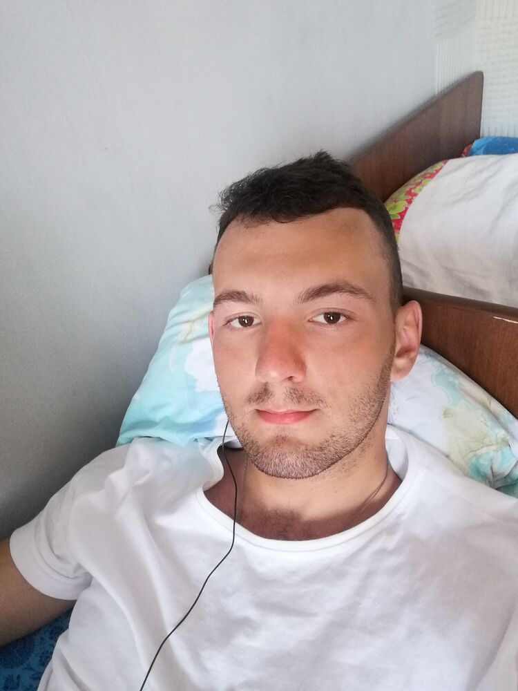 31947723  , 25 ,    