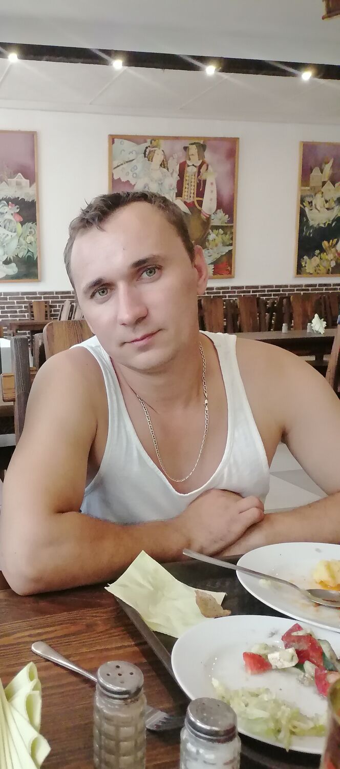  47662563  , 32 ,    