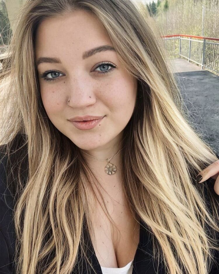  54701953  , 28 ,    Deleted