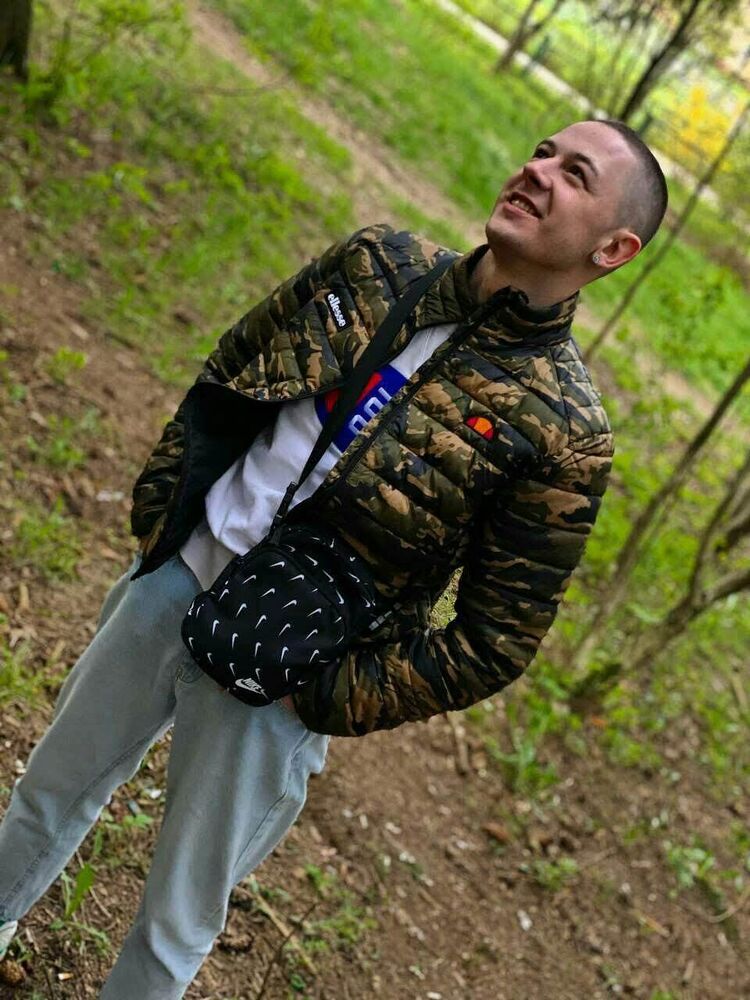 ���������� �����, ���� ������� Molotov, 27 ���, ������������ ��� c�������� ���������