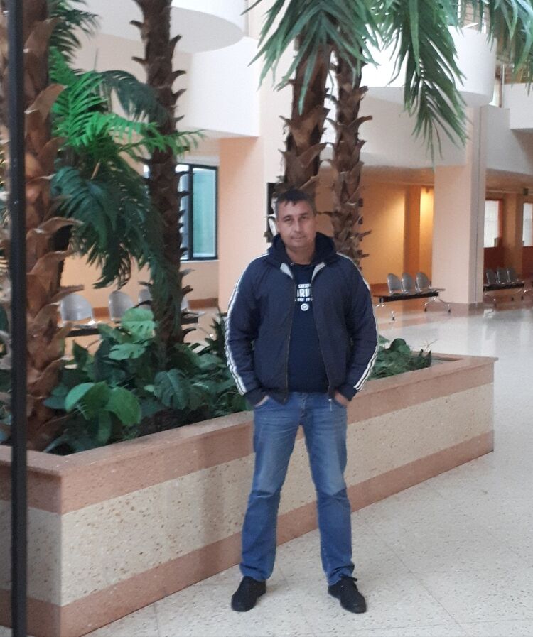  ,   Vadim, 44 ,   ,   , c 