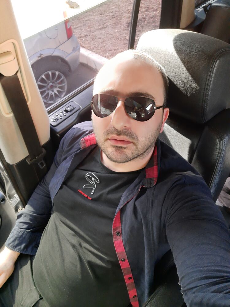  28685863  , 40 ,    
