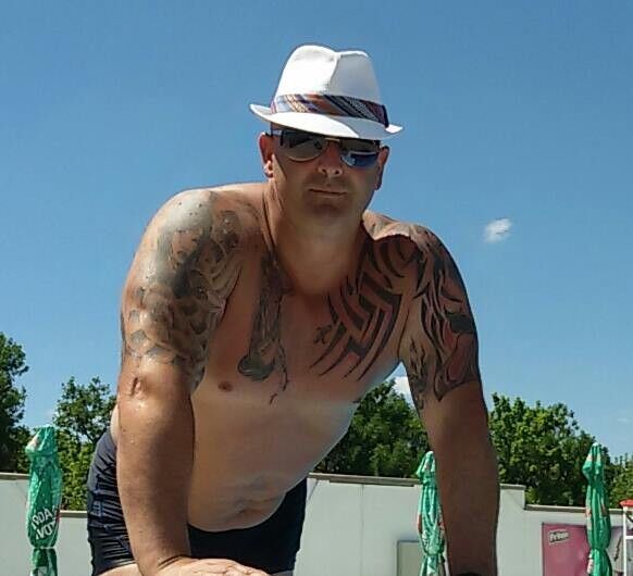  ,   Mark, 51 ,   ,   , c 