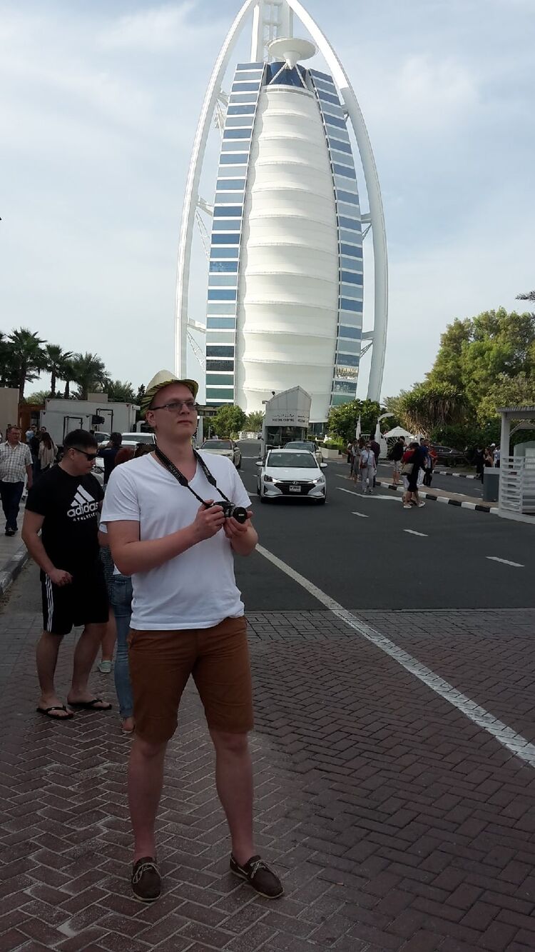  30029373  Pavel, 28 ,    