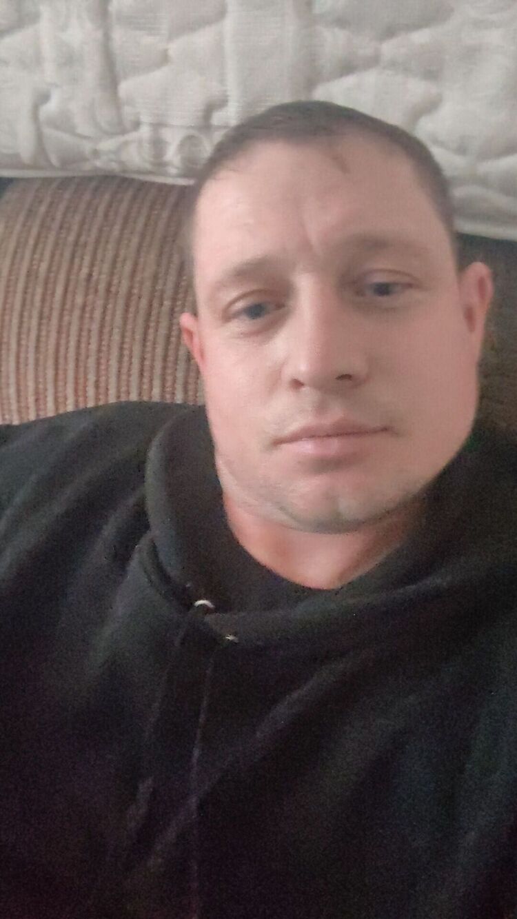  44617813  , 41 ,    