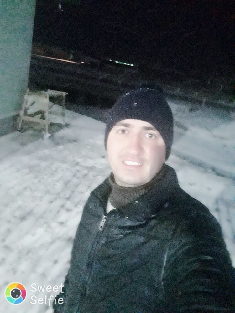  18340043  Djora, 35 ,    