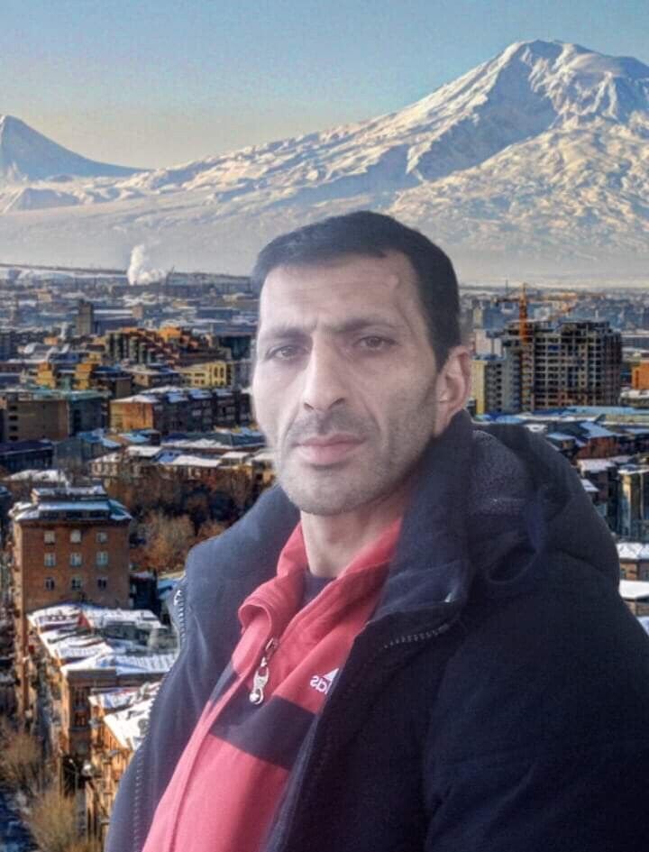  22209883  Lernik, 46 ,    