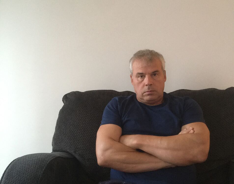  44786133  Andrey, 57 ,    