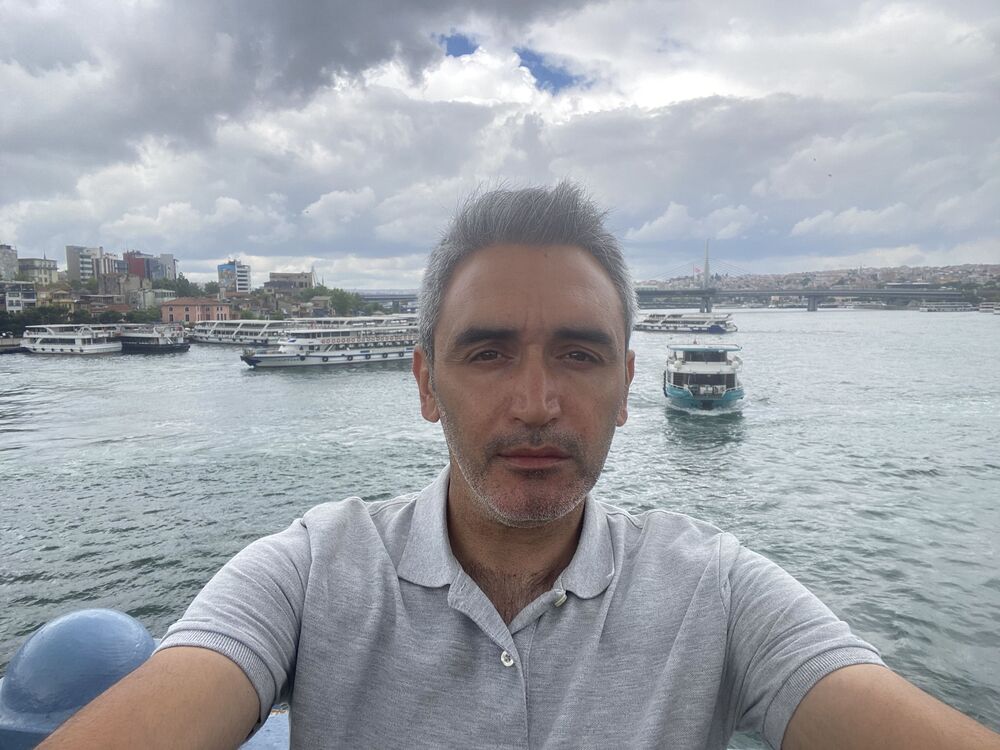  ,   Alik, 42 ,   ,   