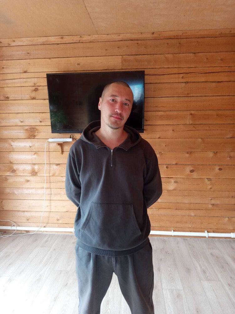  52317393  , 33 ,    