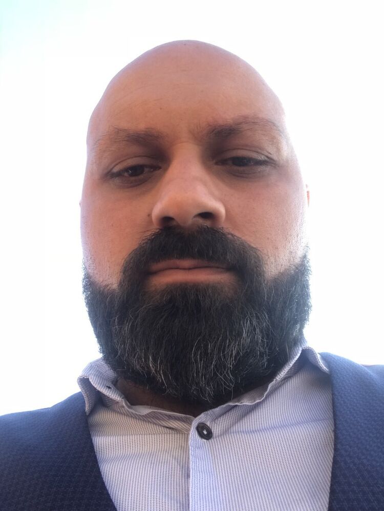  ,   Hayk, 42 ,   ,   , c 