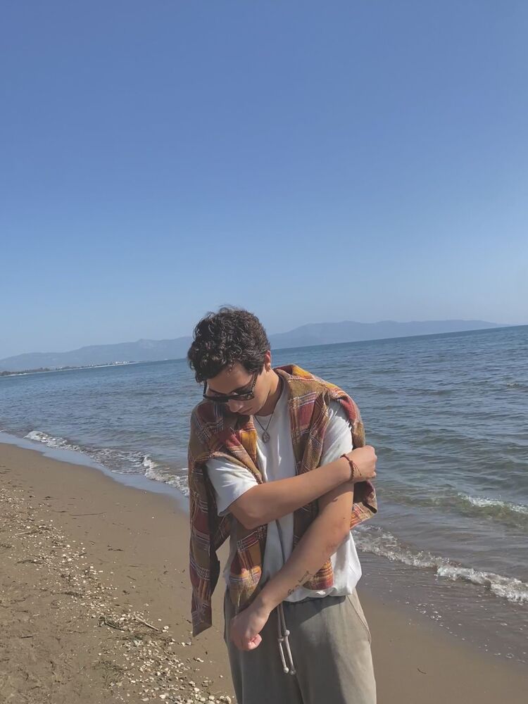  ,   Caner, 24 ,   ,   