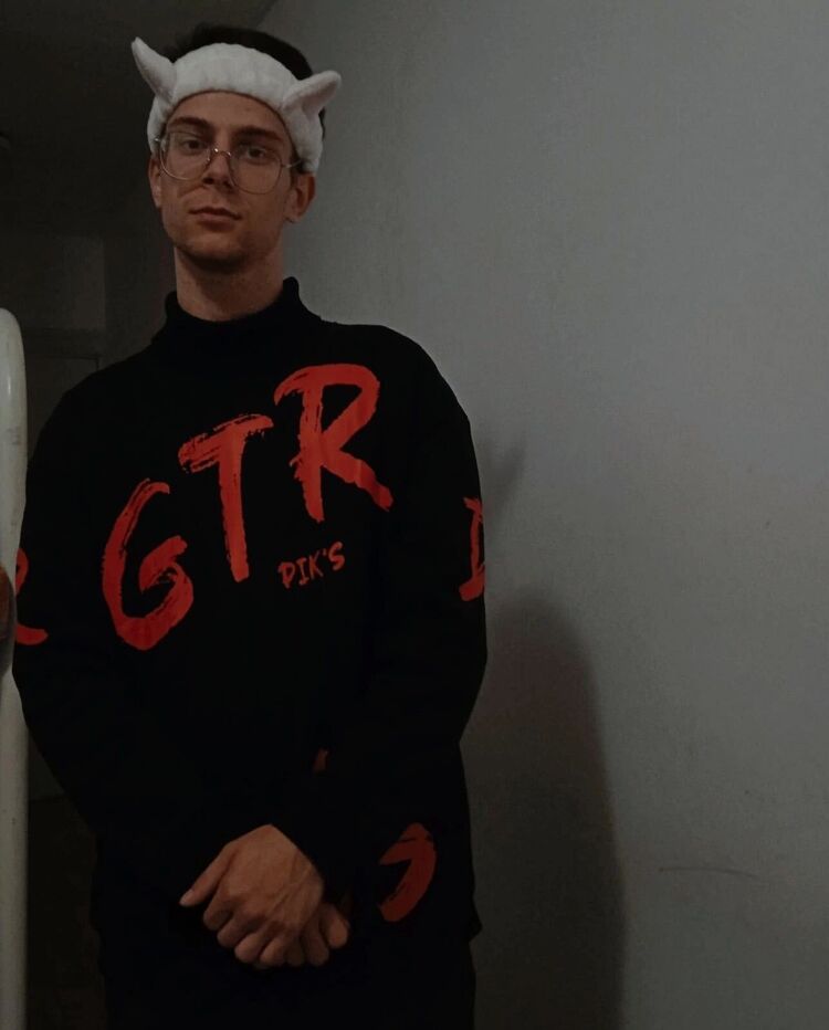  ,   , 25 ,   