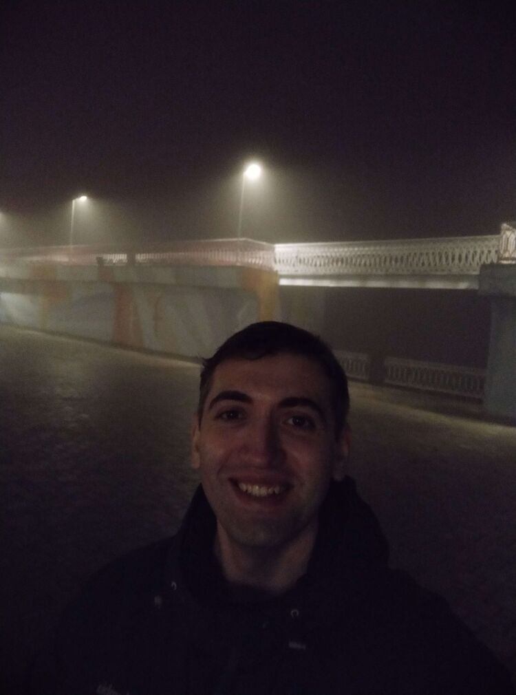  42664083  , 30 ,    