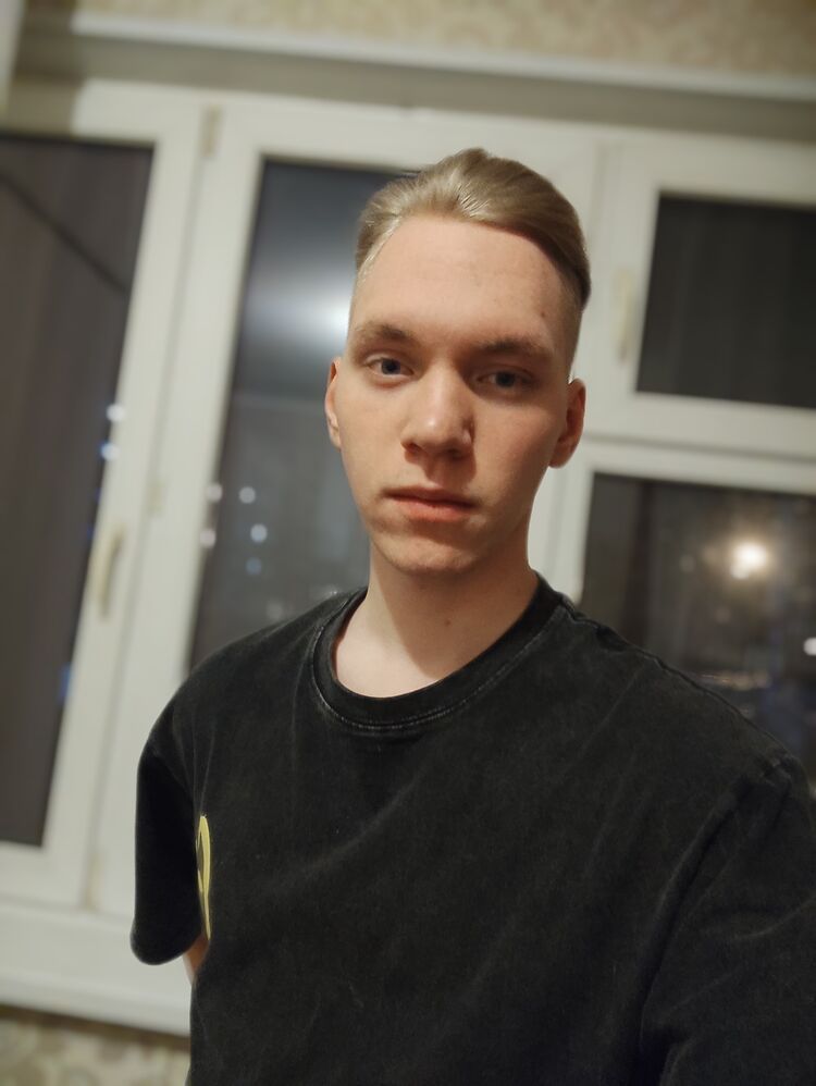  48523053  , 21 ,    