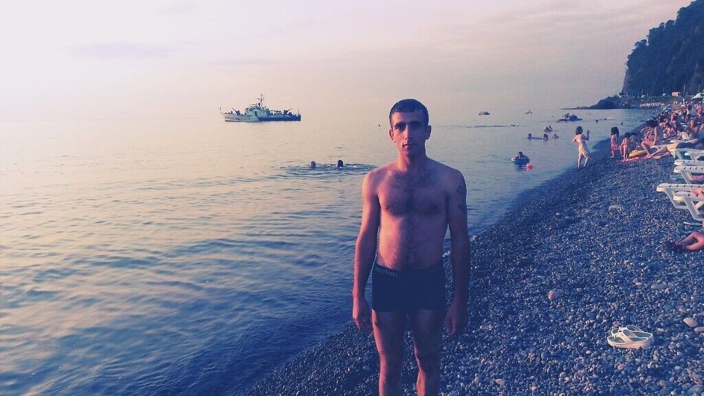  40696333  , 32 ,    --