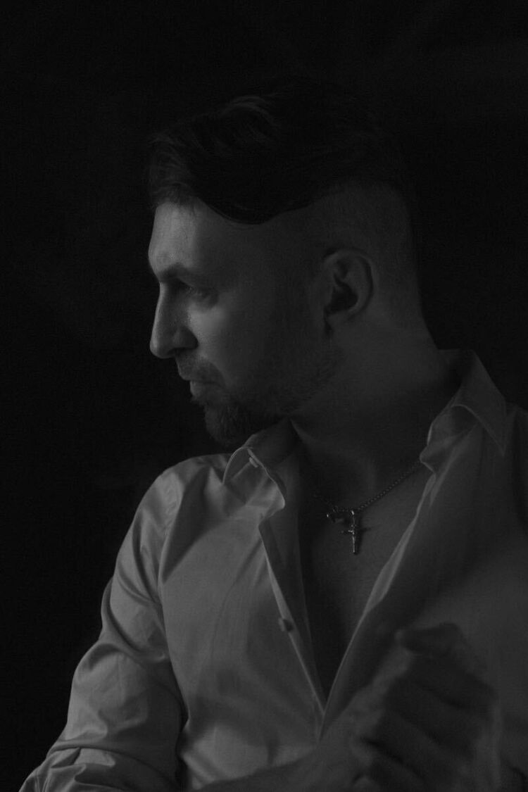  -,   Simon, 36 ,   ,   , c 